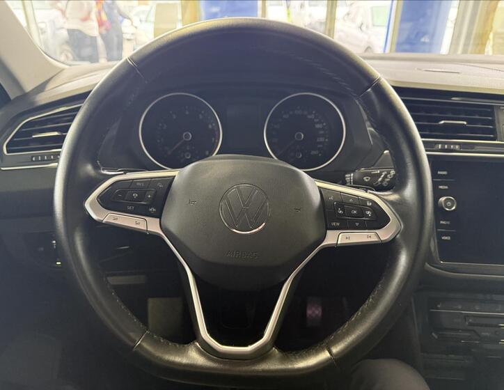 Volkswagen Tiguan 13