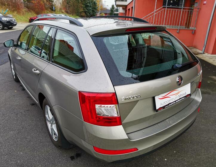 Škoda Octavia 10