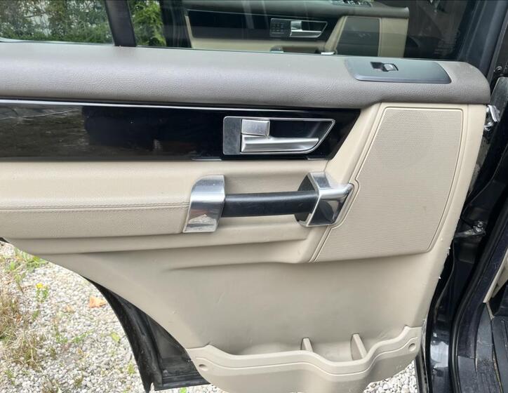 Land Rover Discovery 14