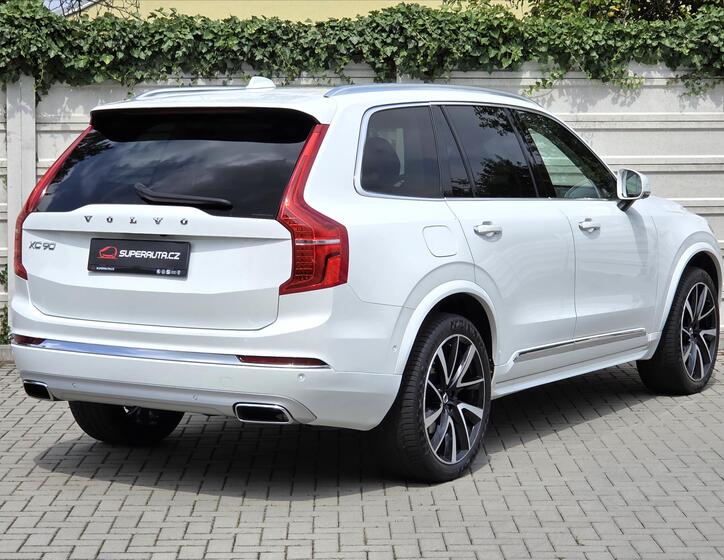 Volvo XC90 6