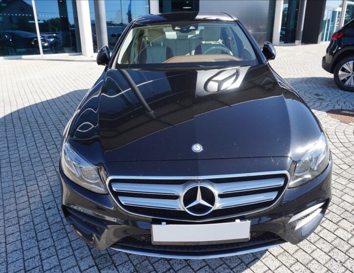 Mercedes-Benz Třídy E 2