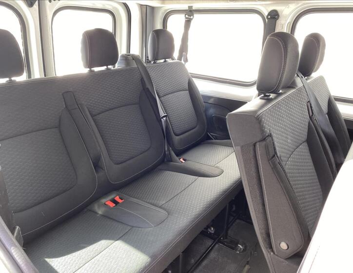 Opel Vivaro 7