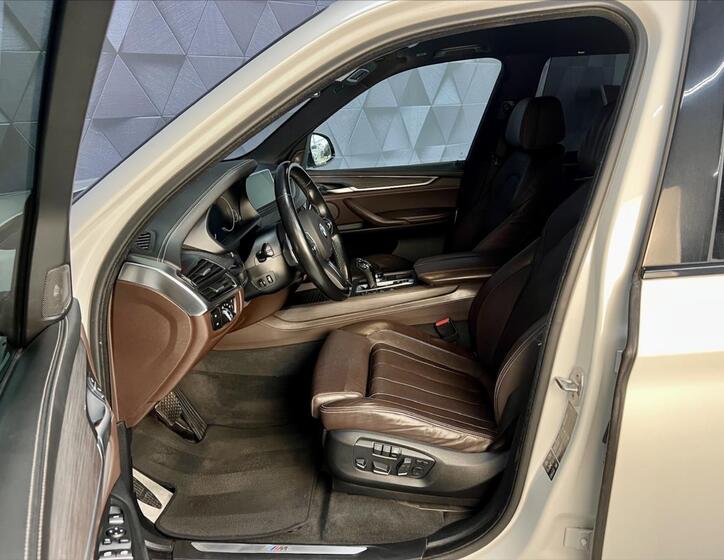 BMW X5 11