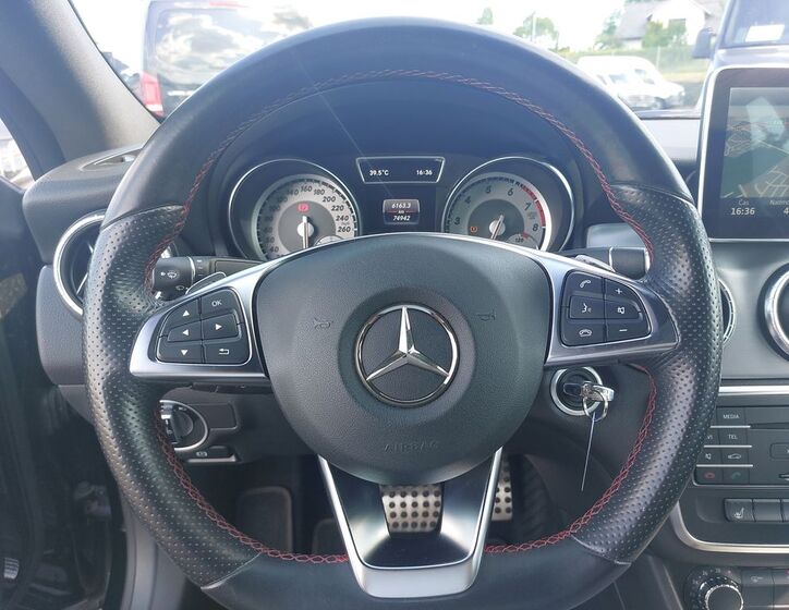 Mercedes-Benz CLA 18
