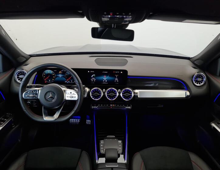Mercedes-Benz GLB 13
