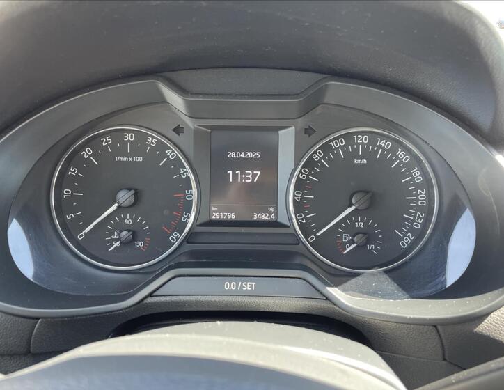 Škoda Octavia 9