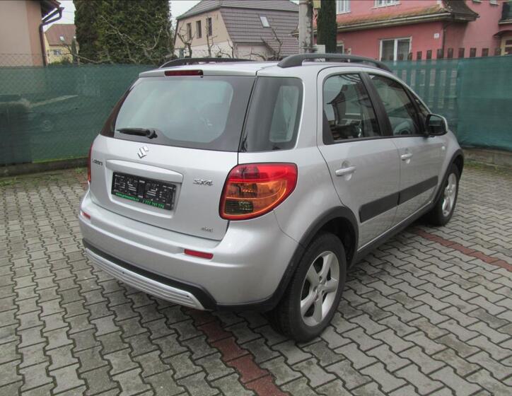 Suzuki SX4 4