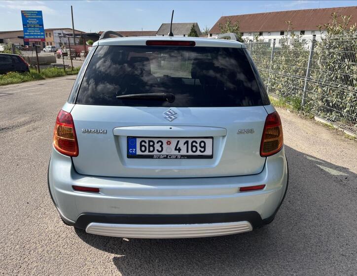 Suzuki SX4 7