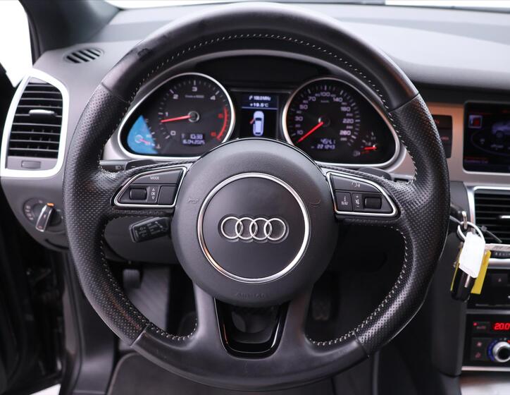 Audi Q7 22