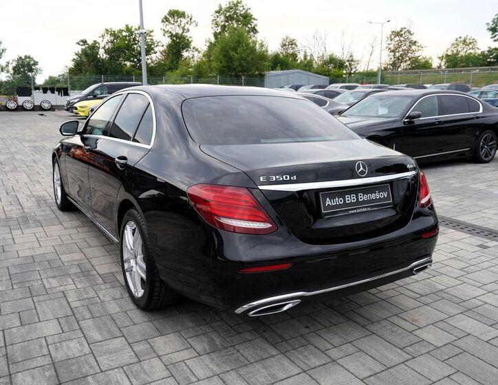 Mercedes-Benz Třídy E 4