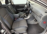 Toyota Avensis 12