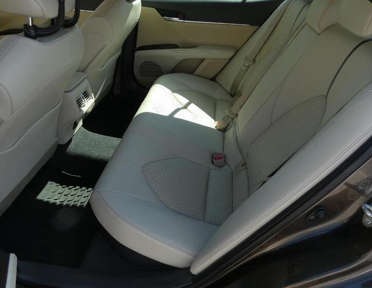 Toyota Camry 20