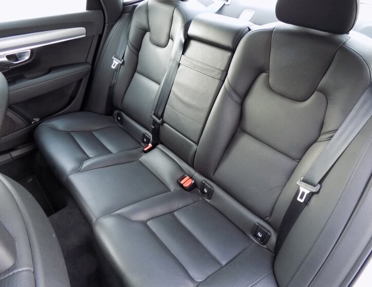 Volvo S90 13