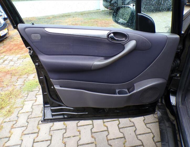 Mercedes-Benz Třídy A 14