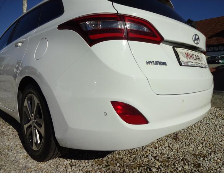 Hyundai i30 14