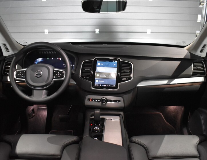 Volvo XC90 12