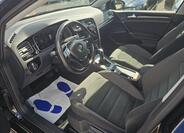 Volkswagen Golf 10