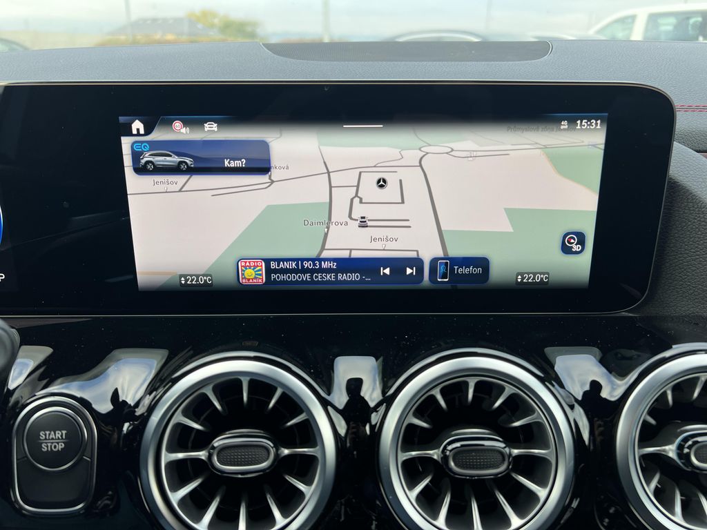 Mercedes-Benz EQA