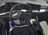 Volkswagen Golf 12