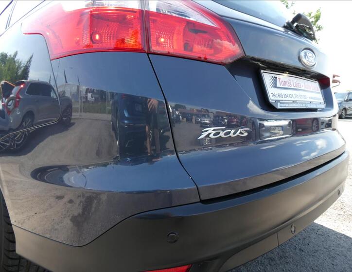 Ford Focus 10
