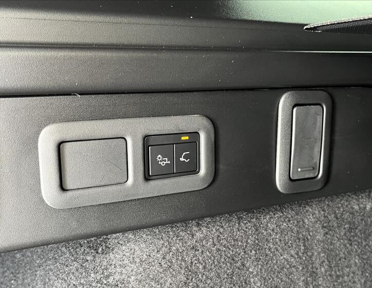 Land Rover Range Rover Velar 8
