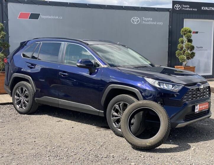 Toyota RAV4 1