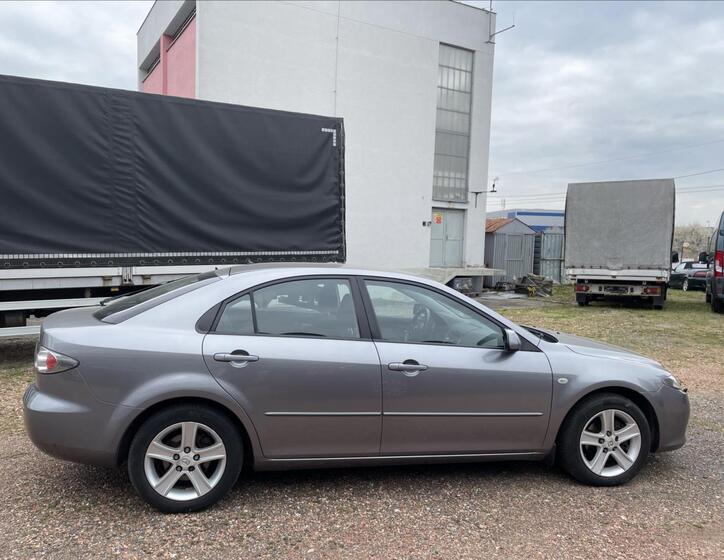 Mazda 6 4