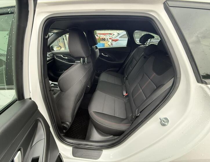 Hyundai i30 22