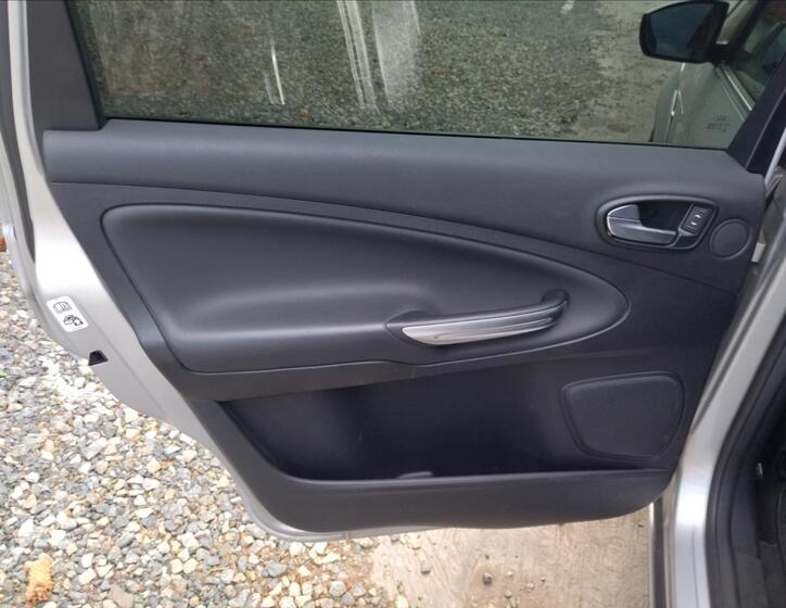 Ford S-MAX 20