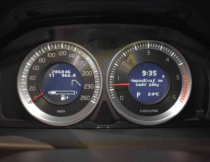 Volvo V70 28
