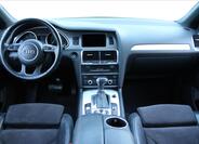 Audi Q7 21