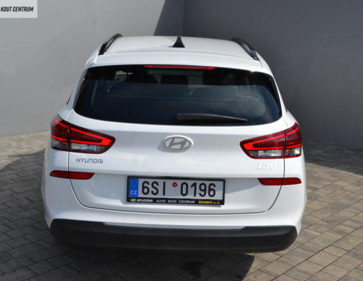 Hyundai i30 4