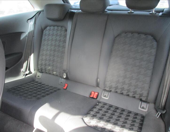 Audi A3 8