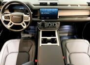 Land Rover Defender 13