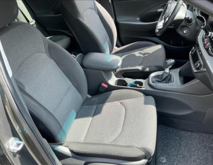 Hyundai i30 8