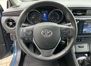 Toyota Auris 19