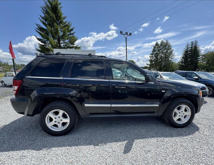 Jeep Grand Cherokee 8