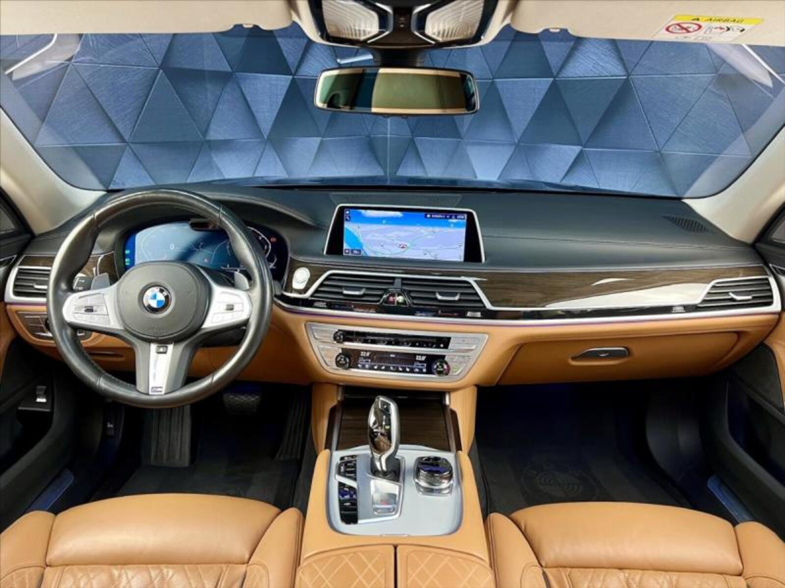 BMW Řada 7 10