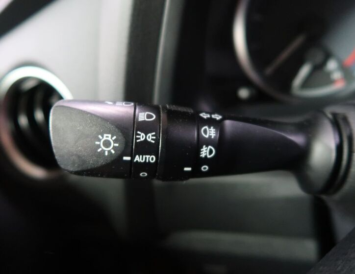 Toyota Auris 26