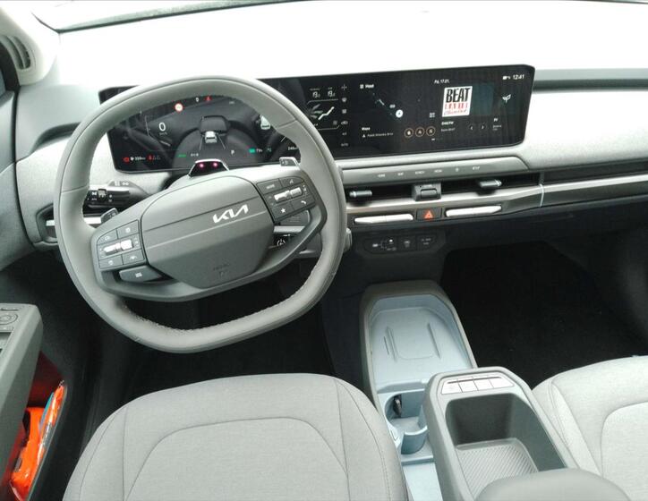 KIA EV3 5