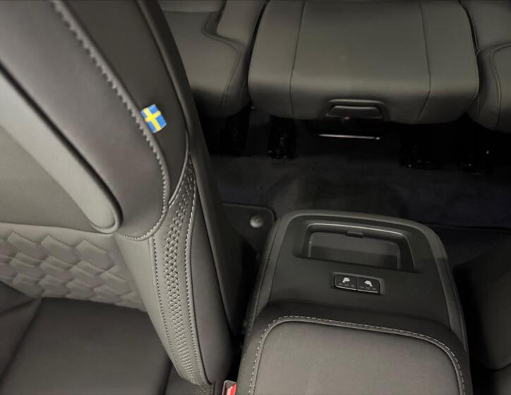 Volvo XC90 15