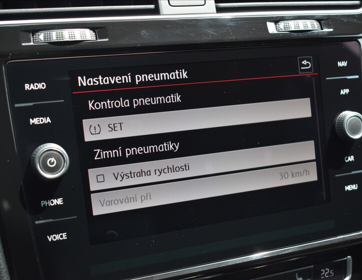 Volkswagen Golf 32