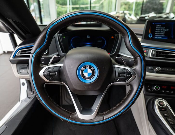BMW i8 6