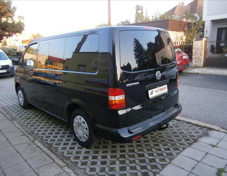 Volkswagen Multivan 4