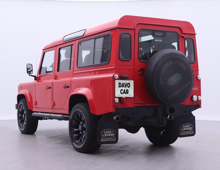 Land Rover Defender 5