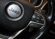 Jeep Cherokee 32