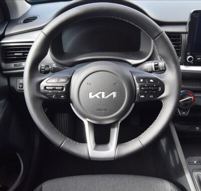 KIA Stonic 6