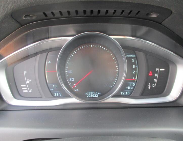 Volvo XC70 15