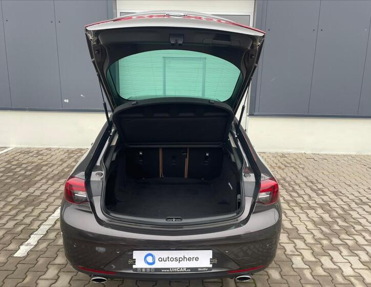 Opel Insignia 7
