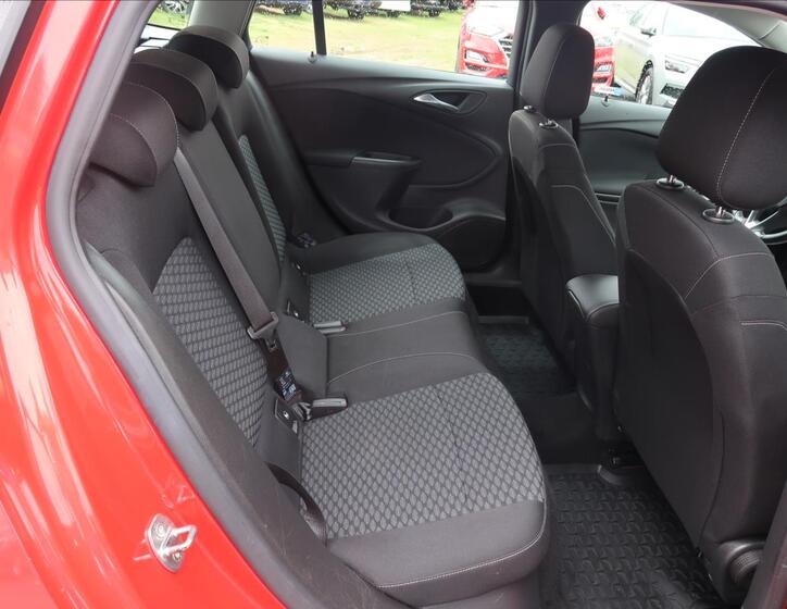 Opel Astra 18